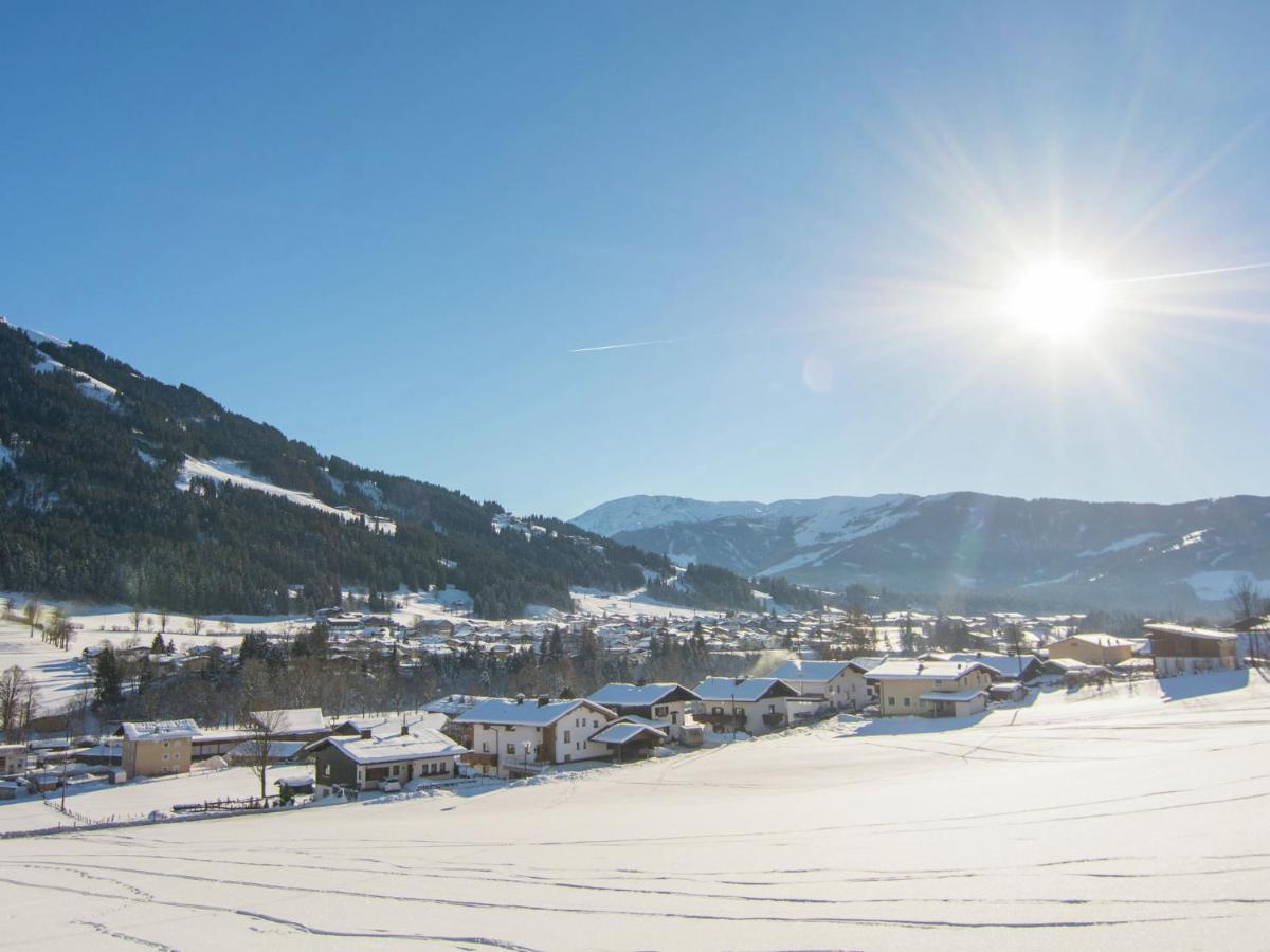 Luxurious Holiday Home With Terrace In Tyrol Brixen im Thale Bagian luar foto