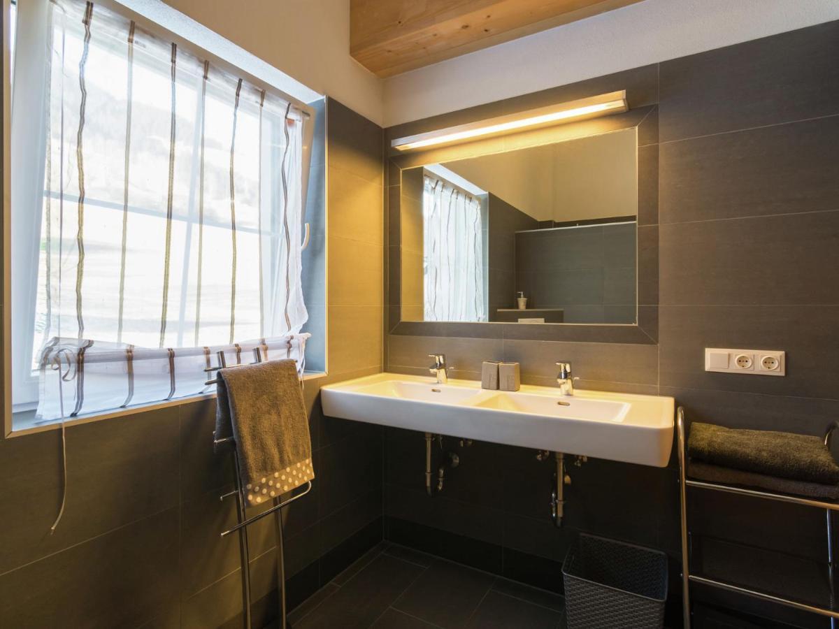Luxurious Holiday Home With Terrace In Tyrol Brixen im Thale Bagian luar foto
