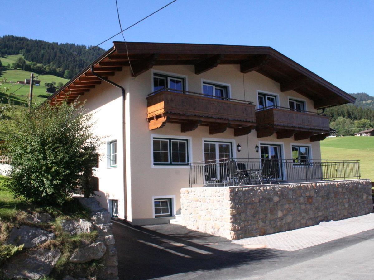 Luxurious Holiday Home With Terrace In Tyrol Brixen im Thale Bagian luar foto